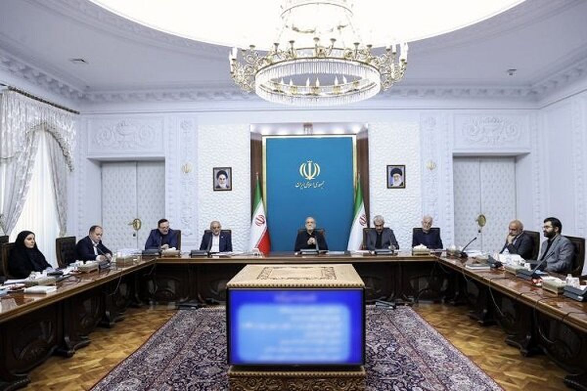 جلسه شورایعالی مناطق آزاد تجاری_صنعتی تشکیل شد