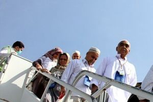 اولین گروه حجاج مازندرانی وارد فرودگاه دشت‌ناز ساری شدند