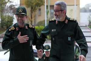 دیدار فرمانده نیروی دریایی سپاه با فرمانده سازمان بسیج مستضعفین