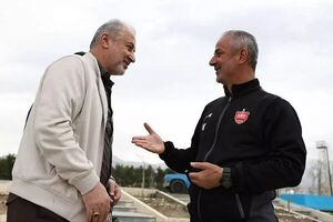 مدیرعامل و سرمربی تیم فوتبال پرسپولیس بر جذب بازیکن خارجی تفاهم کردند