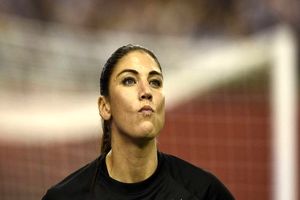 انتقاد شدید دروازه‌بان مشهور تیم فوتبال بانوان آمریکا از مسی و نیمار