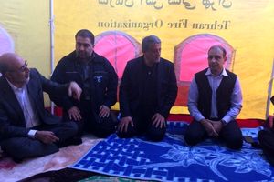 بازدید محسن هاشمی و جمعی از اعضای شورا از مناطق زلزله زده 