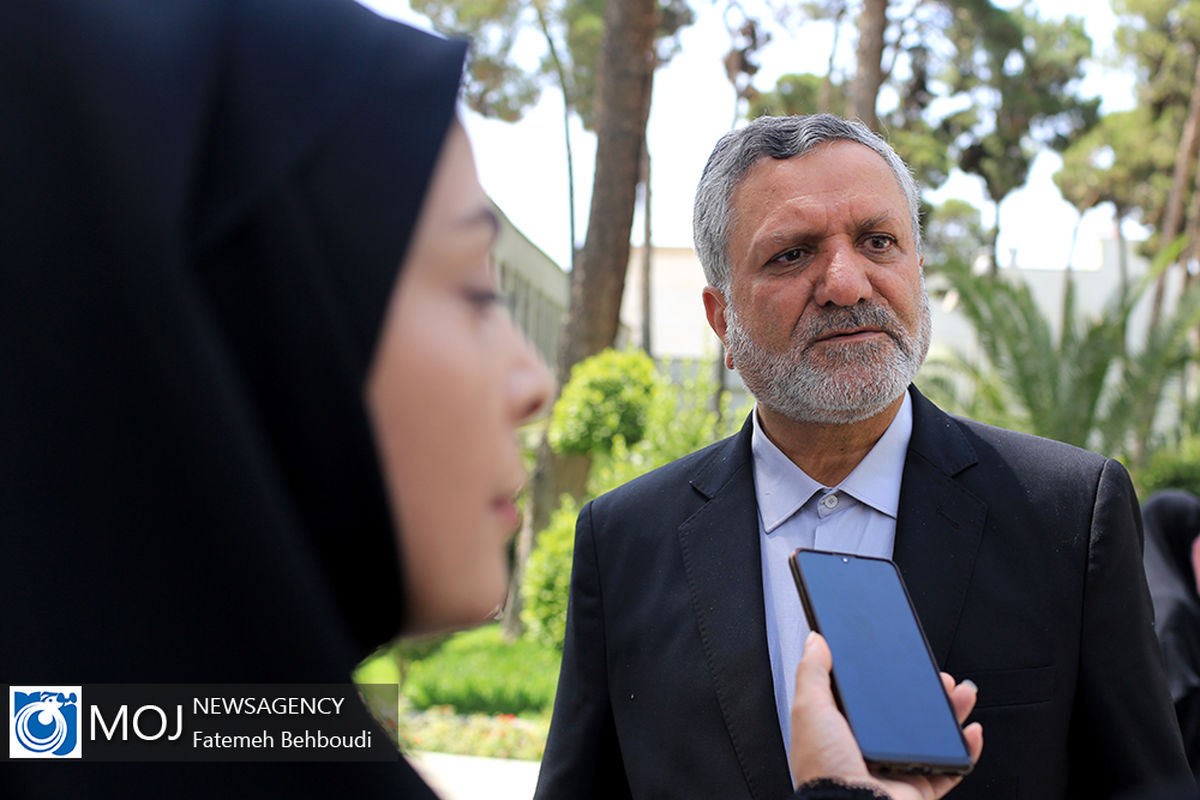 حاشیه جلسه هیئت دولت