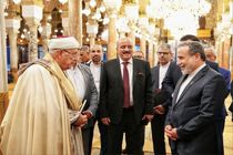 وزیر خارجه ایران در مسجد جامع الزیتونه تونس با مفتی کل دیدار کرد