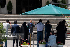 در حاشیه جلسه هیات دولت چه گذشت؟ + فیلم