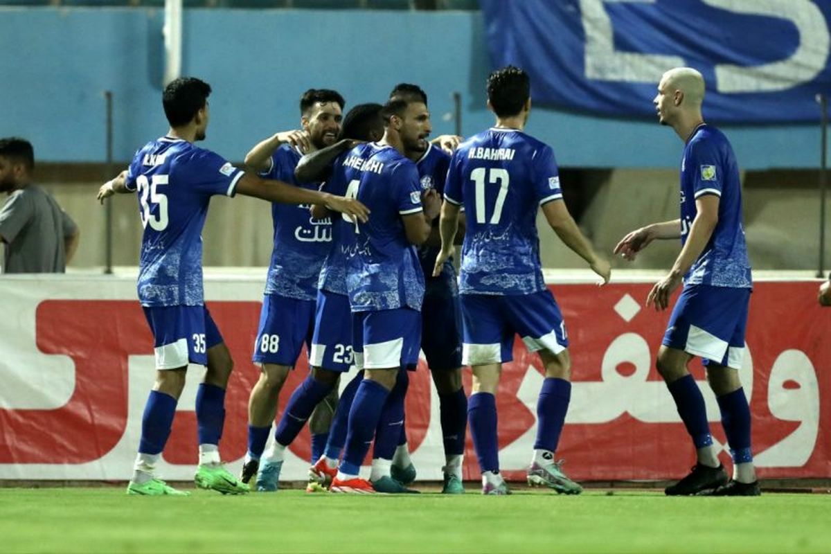 پرسپولیس و استقلال خوزستان