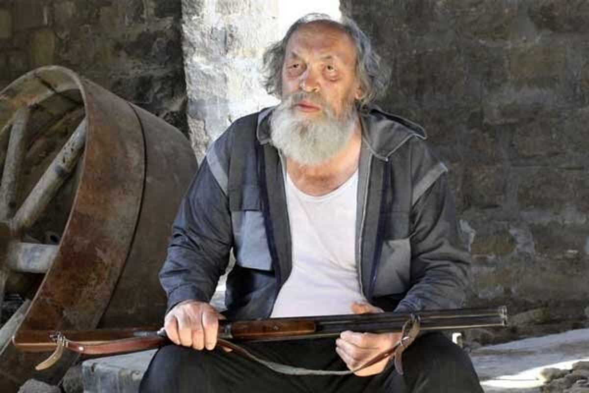 فیلم سینمایی مراسم تدفین کلاغ‌ها