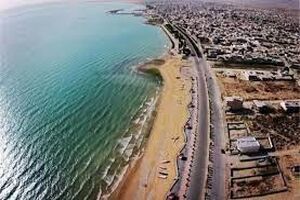 حل مشکل حریم ۶۰ متر دریا، هدیه‌ای به مردم بندرعباس بود