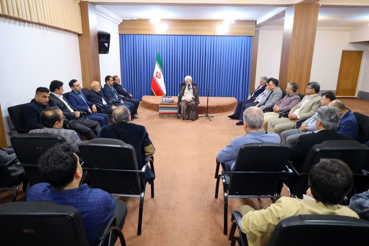 دیدار اصناف مازندران با نماینده ولی‌فقیه در مازندران