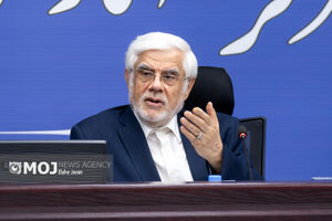 معاون اول رئیس‌جمهور از فروشگاه‌های زنجیره‌ای تهران بازدید کرد