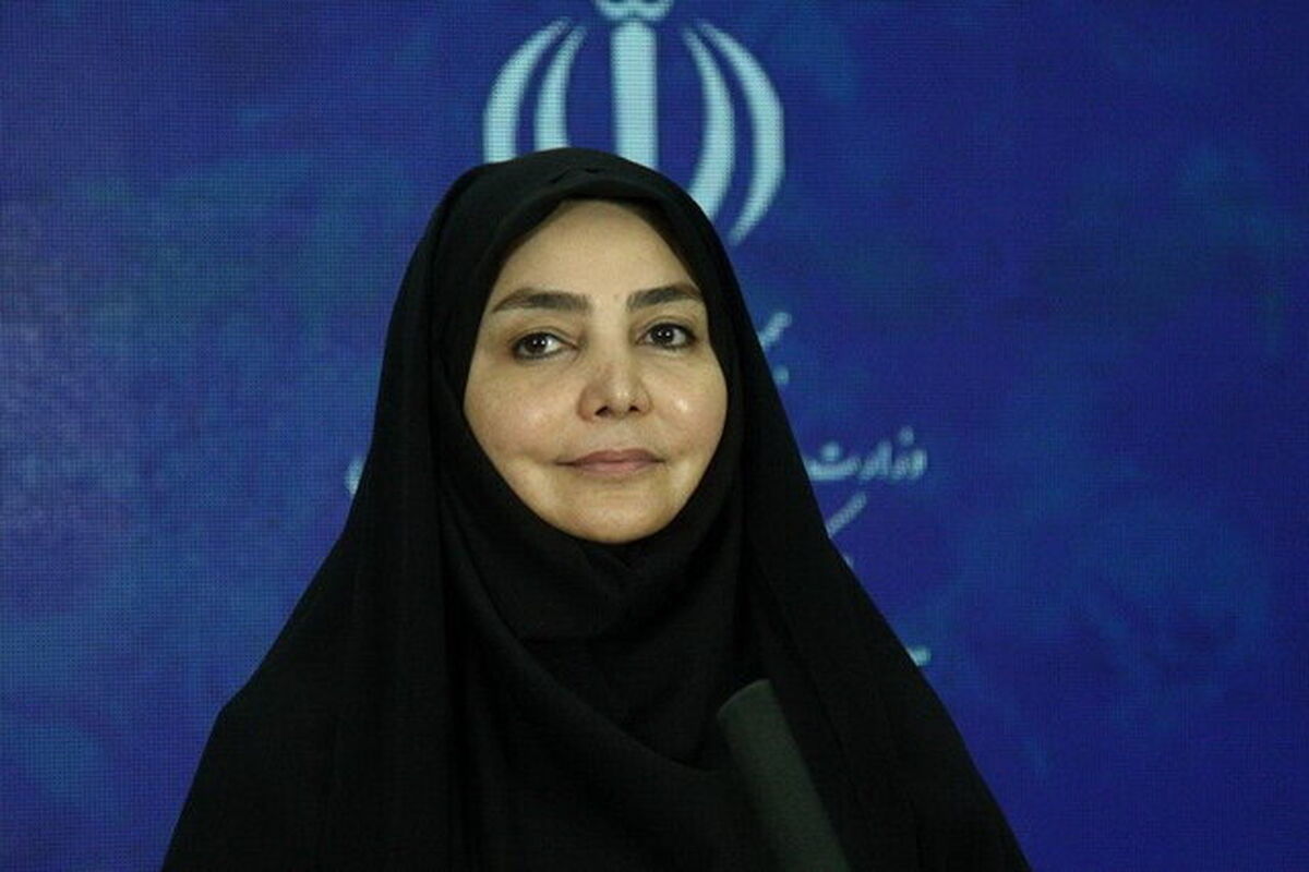 سیما سادات لاری