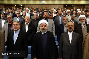 ضیافت افطار خادمان قرآن کریم با رییس جمهور