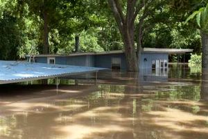 ده ها کشته و زخمی در سیل مقدونیه + عکس