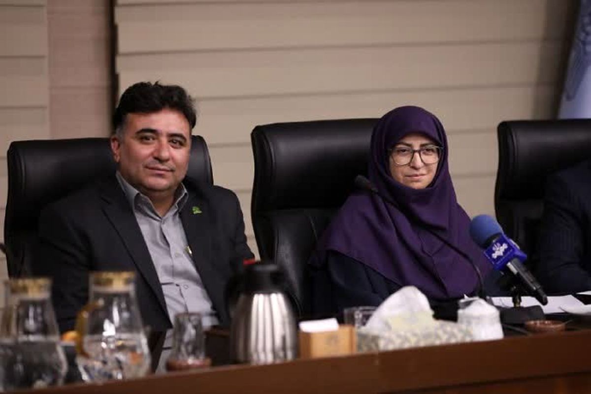 شینا انصاری رئیس سازمان حفاظت از محیط زیست کشور در اردبیل 