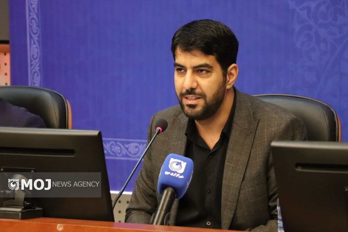 احمدی مدیر عامل شرکت عمران کیش