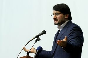 برخی از احکام از جنس سیاست بود و حضور آنها در برنامه ششم اشتباه است