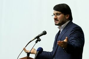 برخی از احکام از جنس سیاست بود و حضور آنها در برنامه ششم اشتباه است