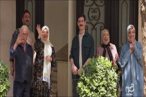 سریال «شیش‌ماهه» مهران مدیری از امشب روی آنتن شبکه سه می‌رود + ساعت پخش