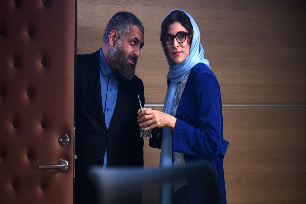 فیلم سینمایی مارموز - مانی حقیقی و ویشکا آسایش