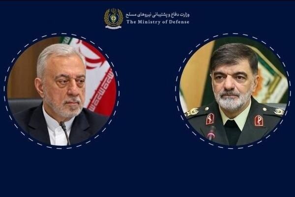 وزیر پیشنهادی دفاع و فرمانده کل انتظامی کشور یا یکدیگر دیدار کردند