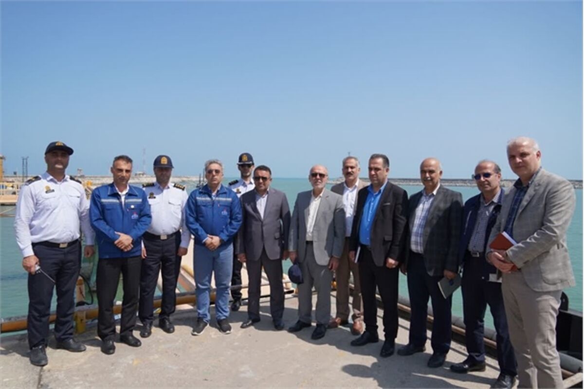بازدید نایب رئیس کمیسیون انرژی مجلس از بندر نوشهر