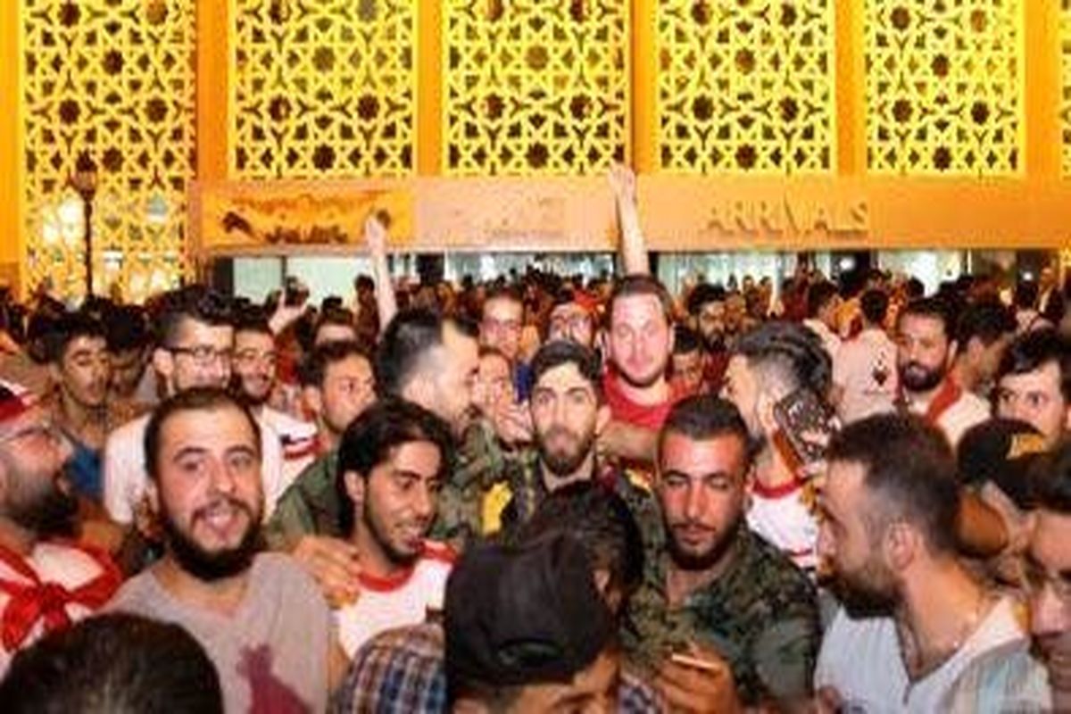 هواداران در فرودگاه دمشق