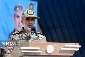 فرمانده نیروی زمینی ارتش شهادت خلبانان و دو هموطن را تسلیت گفت