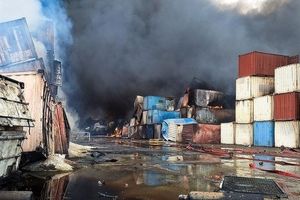 ارزیابی و تعیین تکلیف ۶۲۳ کانتینر آسیب‌دیده در حادثه بندر شهید رجایی