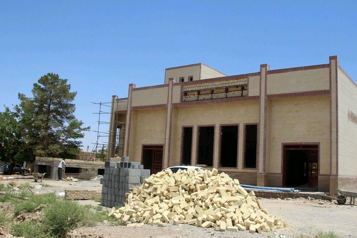 ساخت مدرسه