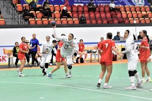 تیم هندبال دختران ایران با شکست چین به اولین پیروزی تاریخ خود دست یافت